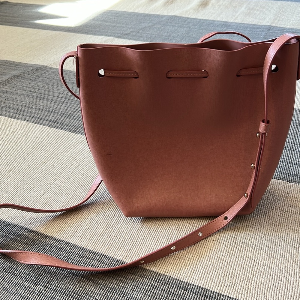 Mansur Gavriel Dusty Rose Leather Bucket Crossbody Bag - Picture 2 of 9